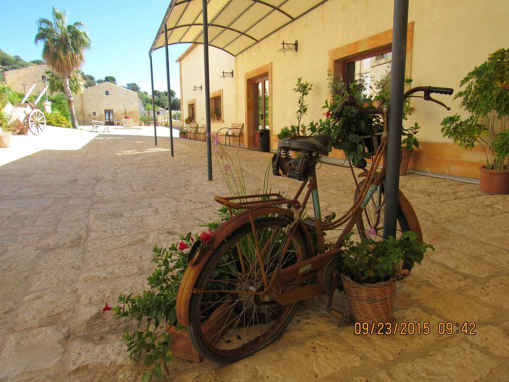 Hostal Silva Suri Marina di Ragusa Exterior foto