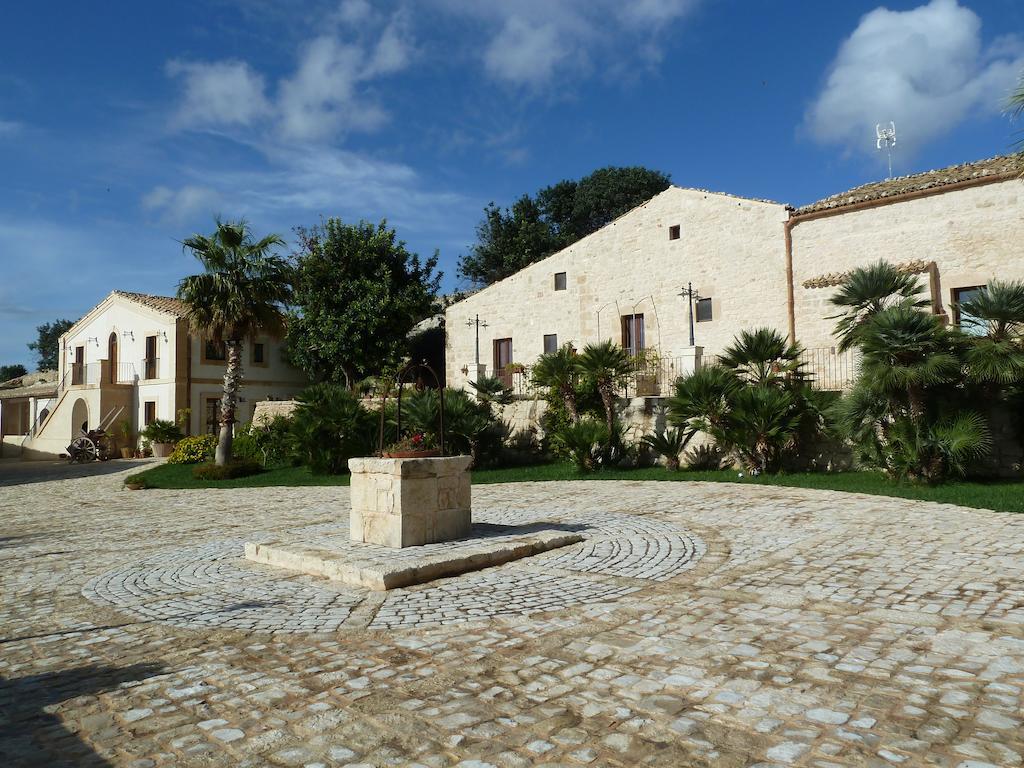 Hostal Silva Suri Marina di Ragusa Exterior foto