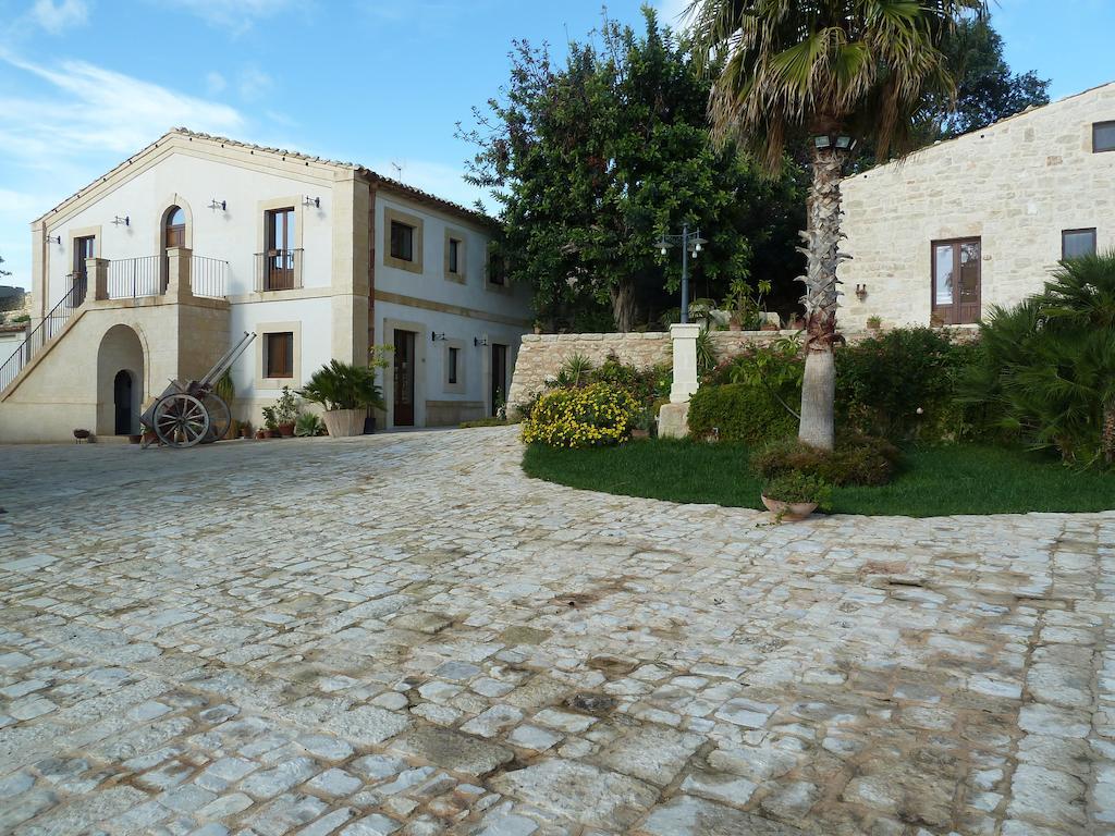Hostal Silva Suri Marina di Ragusa Exterior foto