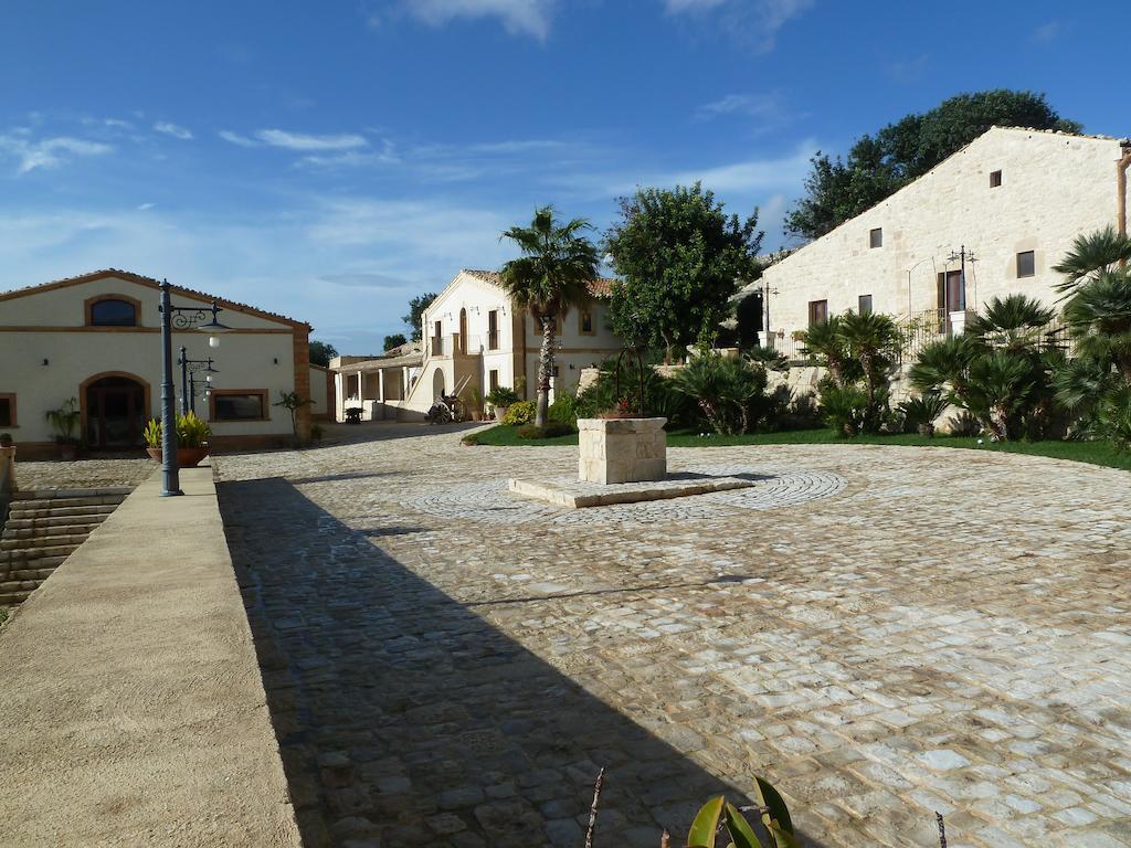 Hostal Silva Suri Marina di Ragusa Exterior foto