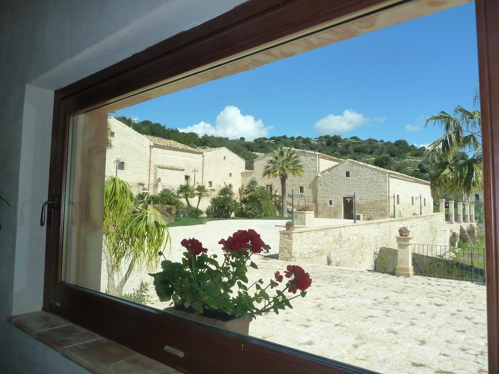 Hostal Silva Suri Marina di Ragusa Exterior foto