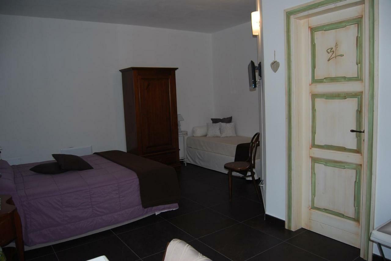 Hostal Silva Suri Marina di Ragusa Exterior foto