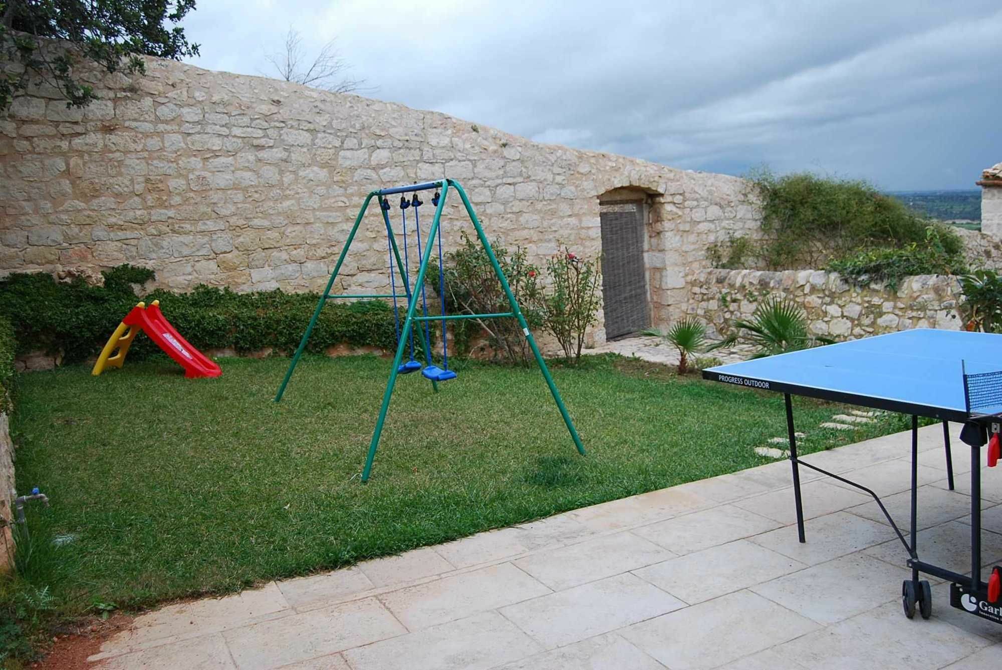 Hostal Silva Suri Marina di Ragusa Exterior foto